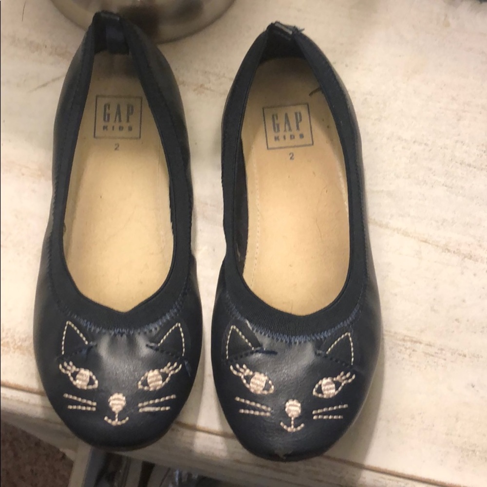 Girls ballet flats